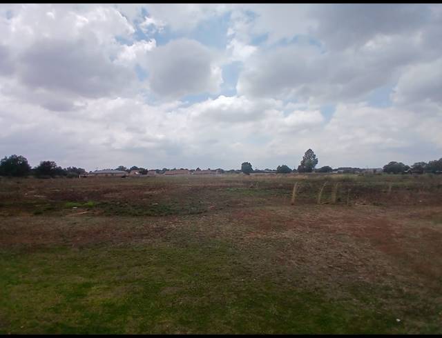 10,400M² VACANT LAND SOLD IN KOOKRUS